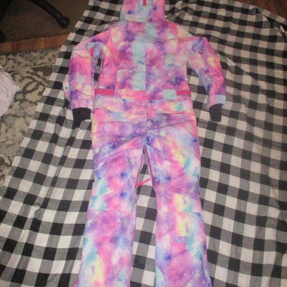 NWT Bluemagic ski snow suit by SNBOCON, size M Tie Dye galaxy - Picture 10 of 11